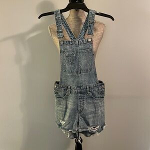 H&M distressed short overalls.  Size 4 in great condition.